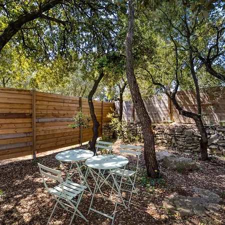 بيت للعطل Maison Nichee Au Coeur Des Pins *